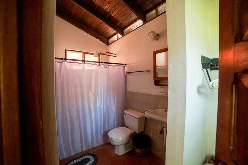 Hotel Hibiscus Cabina 4 Playa Junquillal Bagian luar foto